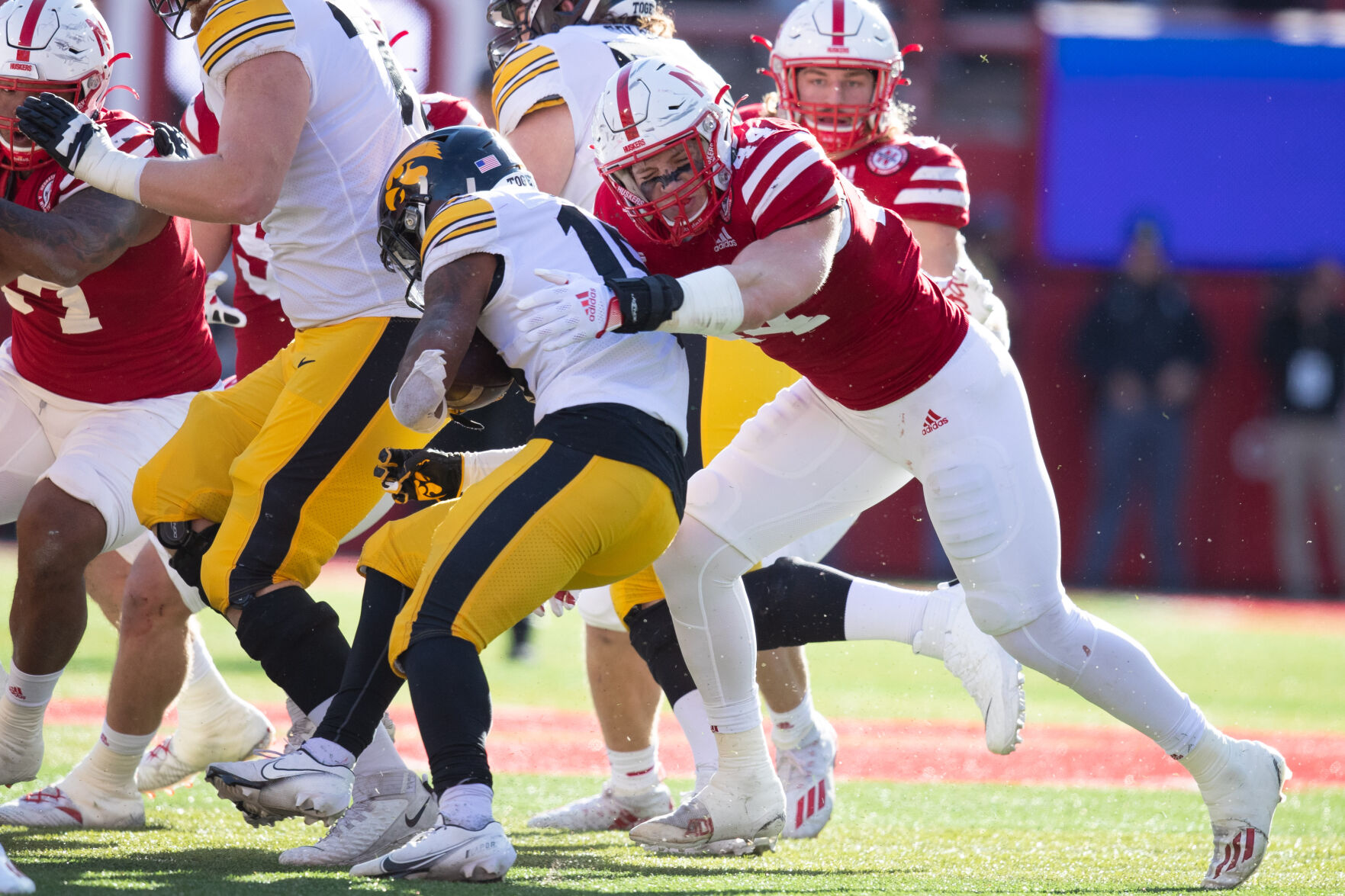 112721-owh-spo-nebraskaiowa-em18.jpg